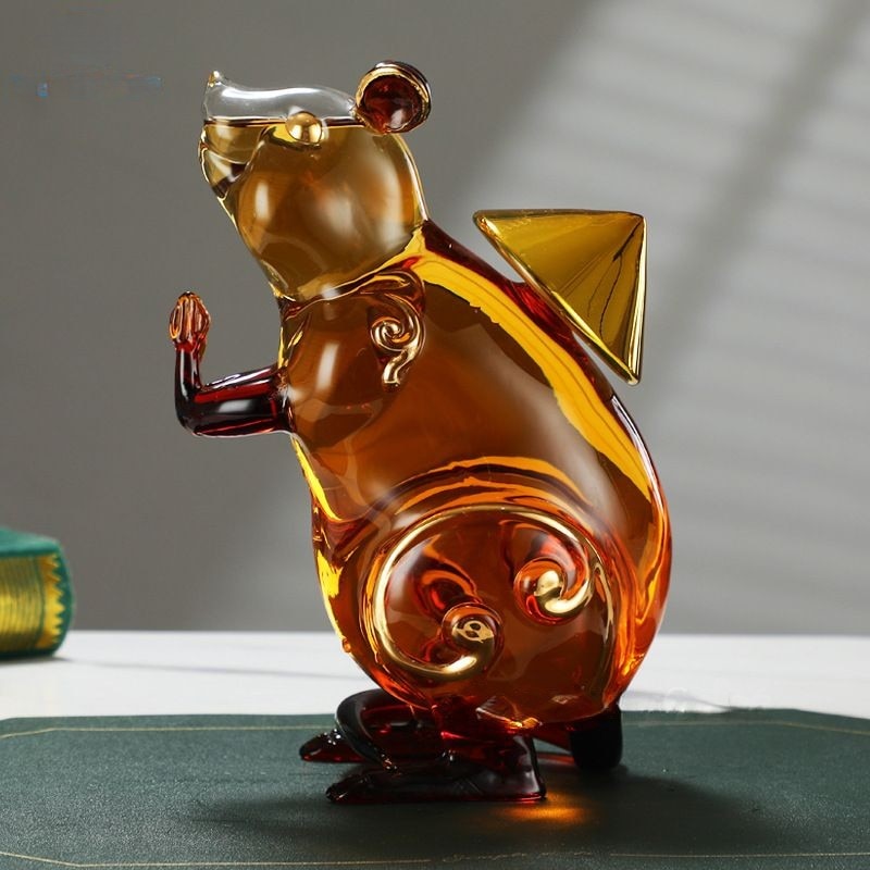 Mouse Designed Decanter For Liquor