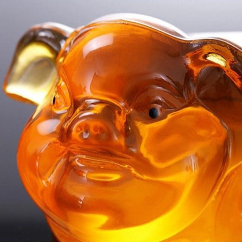 Premium Pig Shaped Whiskey Decanter - 1000ml Capacity